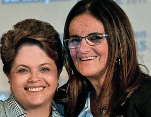 SINTONIA Dilma Rousseff com  a amiga Maria das Graças. Empossada,  a executiva deve alinhar a estratégia  da Petrobras com  a do Planalto   (Foto: Julio Bittencourt/Valor/Folhapress)
