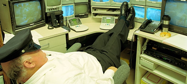 Vigia dormindo em serviço Ócio (Foto: Shutterstock)