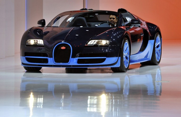 Bugatti Veyron Grand Sport Vitesse Salão de Genebra 2012 (Foto: AFP Photo)