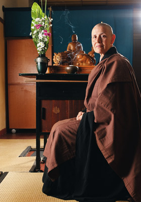 MONJA COEN SENSEI Missionária da tradição soto shu, do zen-budismo. É autora dos livros Viva zen e Sempre zen (Foto: Marcio Lanzarini/Ed. Globo)