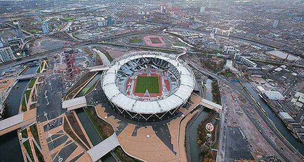 A arena dos jogos: indutora do desenvolvimento em uma das regiões mais carentes de Londres (Foto: Getty Images)