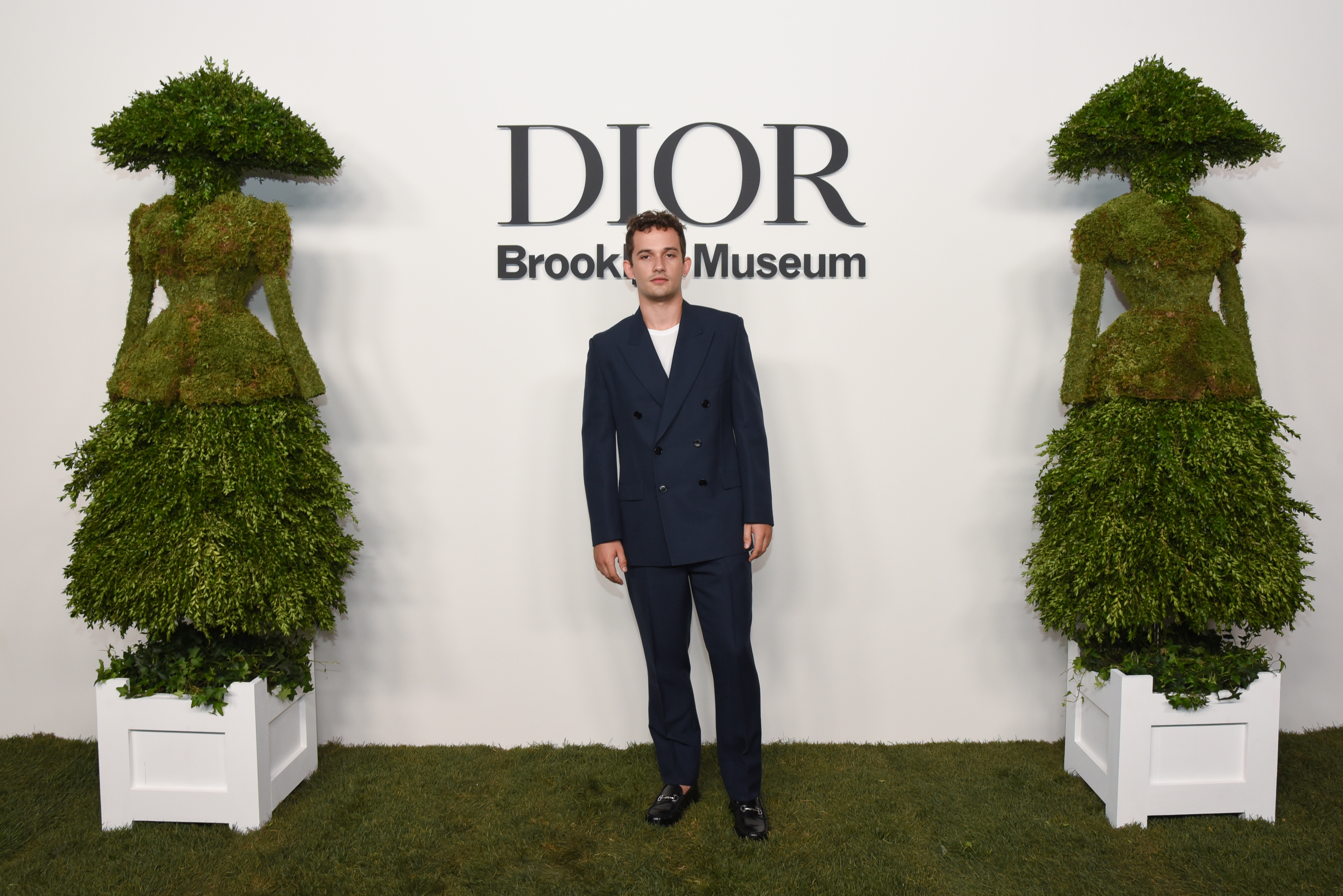 Estreia de exposição da Dior em NY reúne celebridades e fashionistas;  Confira - Revista Marie Claire