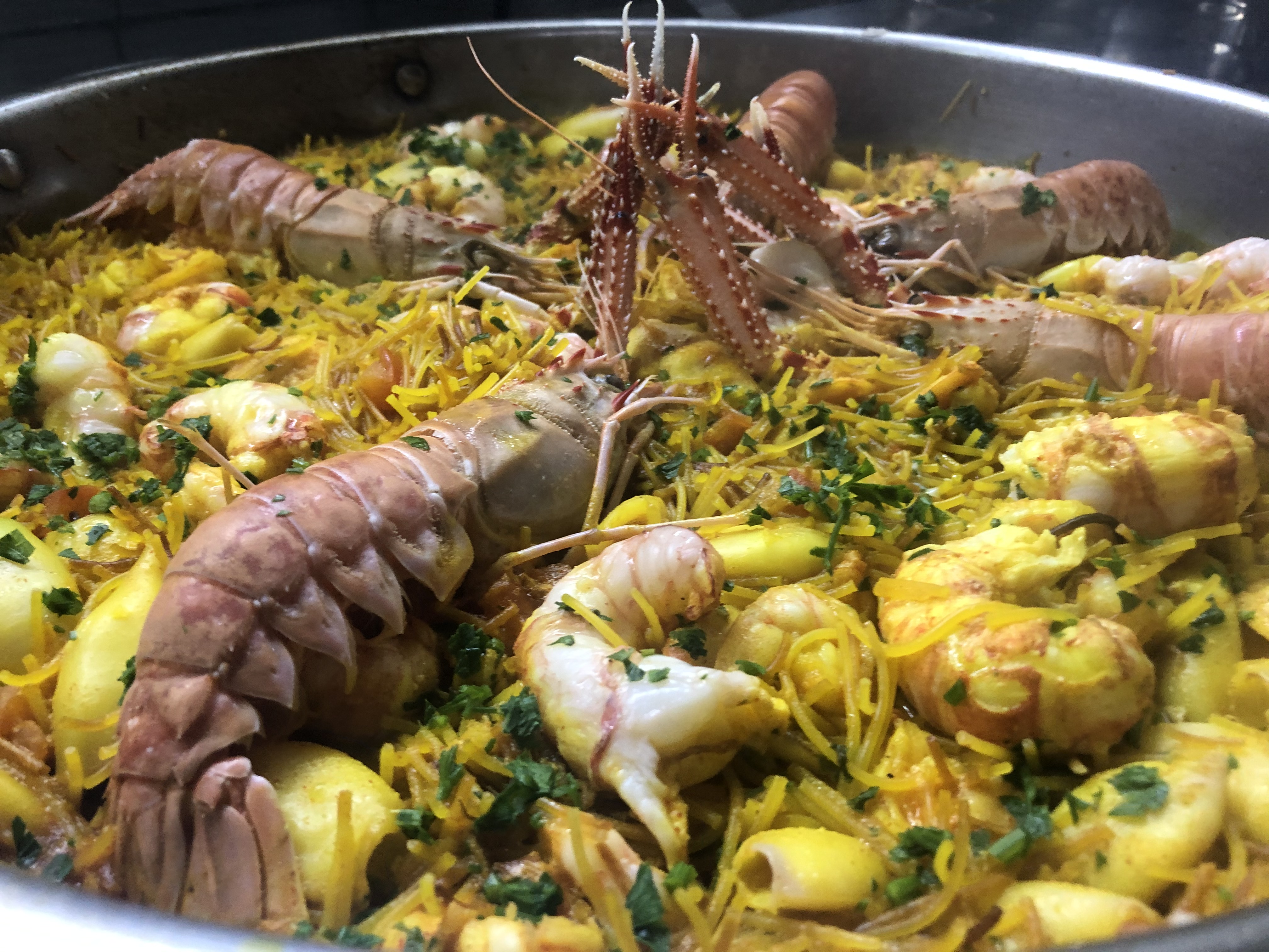 O mar invade São Paulo: restaurantes com ótimas opções de frutos do mar na  capital paulista - GQ | Gastronomia